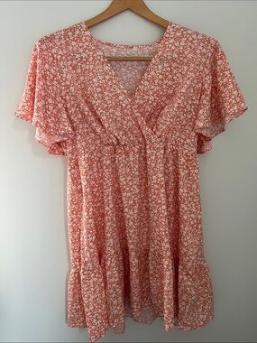 SHEIN | Curve Floral V-Neck Flutter Sleeve Dress in Coral Size 1XL